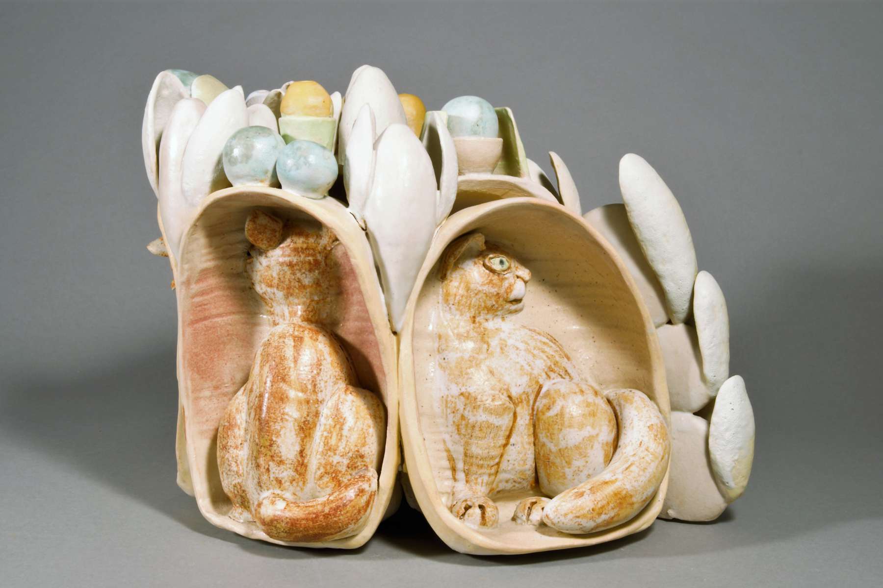 Beate Kuhn – Ceramics and sculpture in the Galerie Metzger