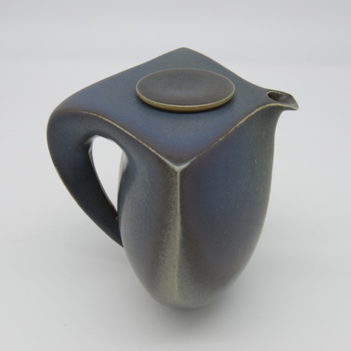 Gotlind Weigel - Teapot shape 1993